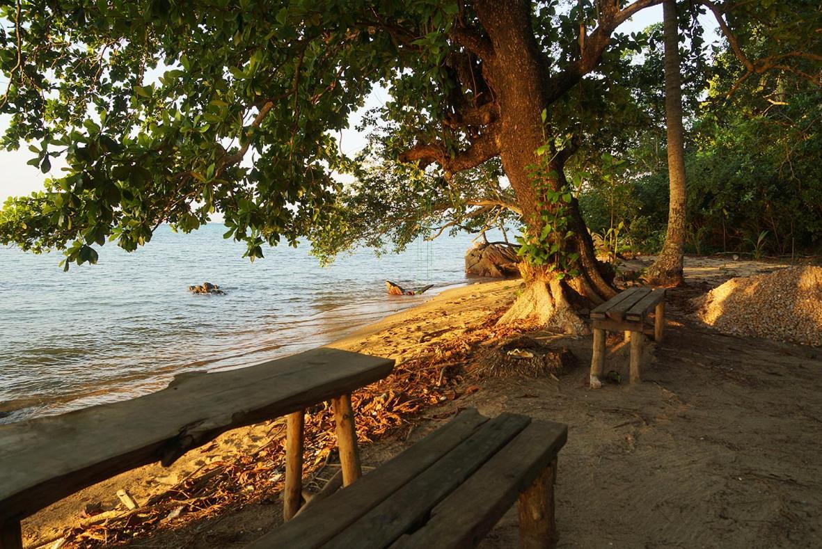 Alam Kita Hotel Karimunjawa Bagian luar foto