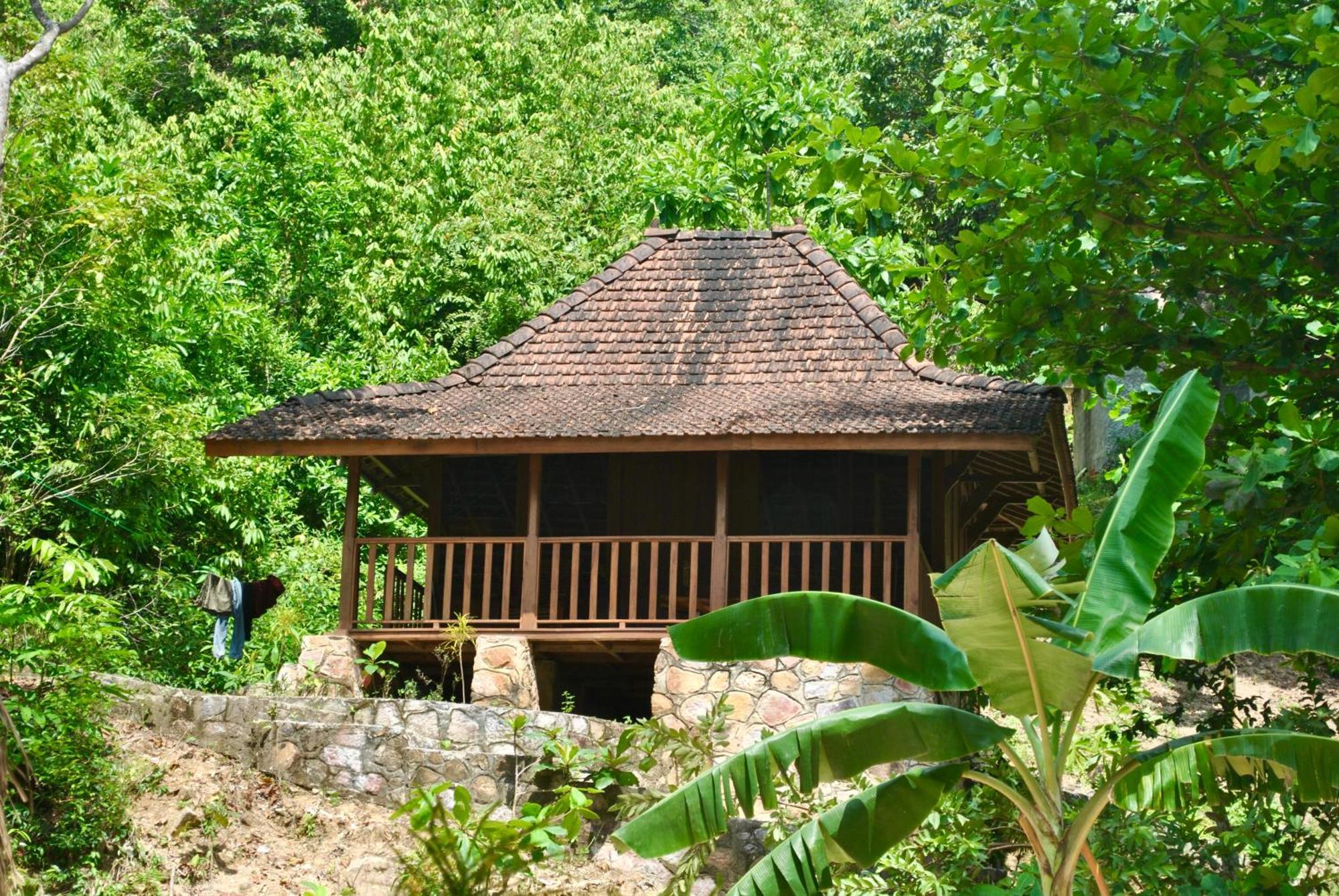 Alam Kita Hotel Karimunjawa Bagian luar foto