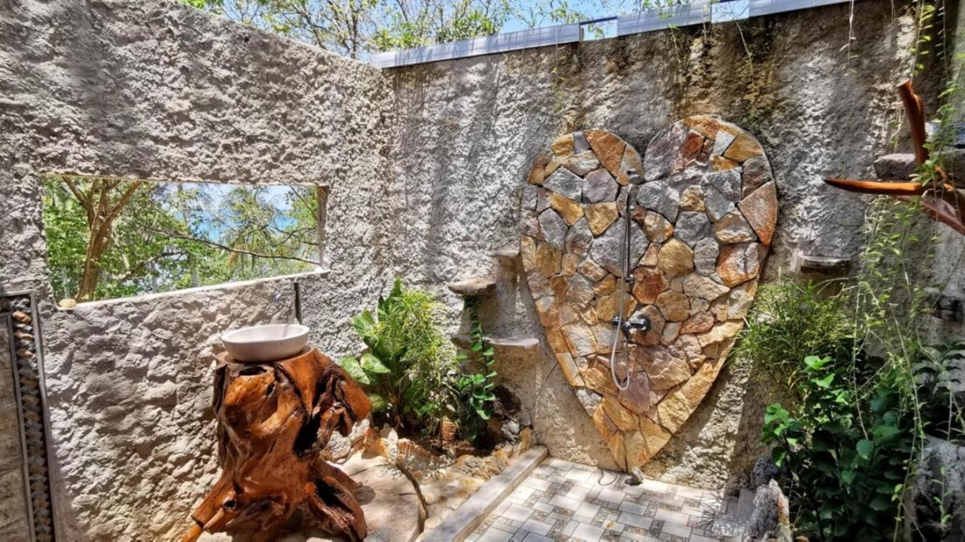 Alam Kita Hotel Karimunjawa Bagian luar foto