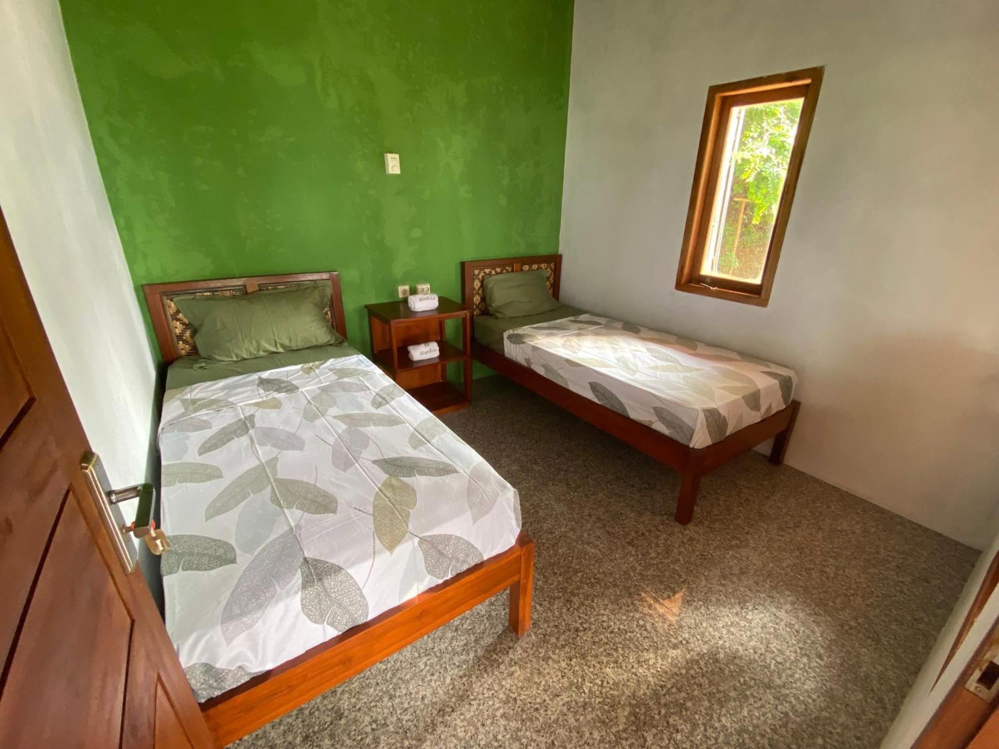 Alam Kita Hotel Karimunjawa Bagian luar foto