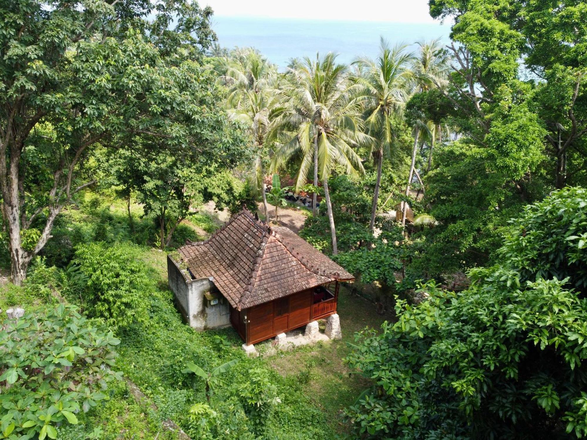 Alam Kita Hotel Karimunjawa Bagian luar foto